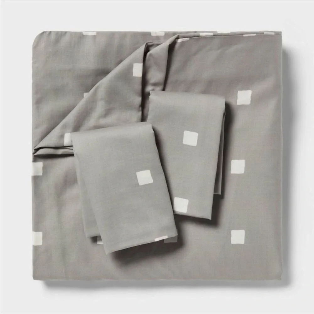 ROOM ESSENTIALS NWT 2pc cotton blend sateen duvet cover set -gray/white -twin